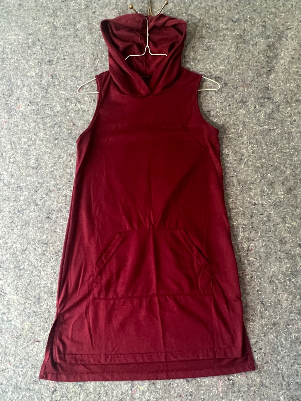 Sleeveless Hooded Midi Dress in Wine